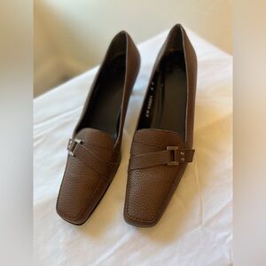 Stuart Weitzman Vintage Square Toe Brown Leather Heel Loafers